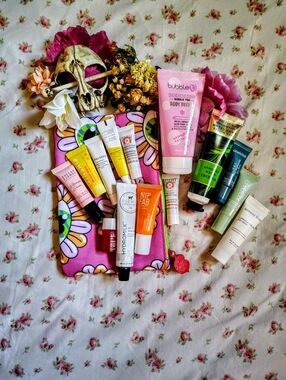 Assorted Mini Skincare Lot - Mixed Colors